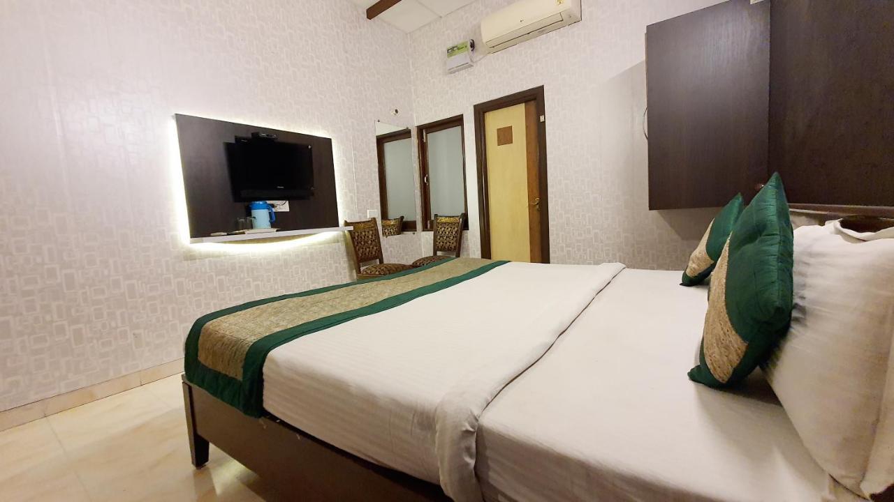 Hotel Hk Continental Amritsar Exteriér fotografie